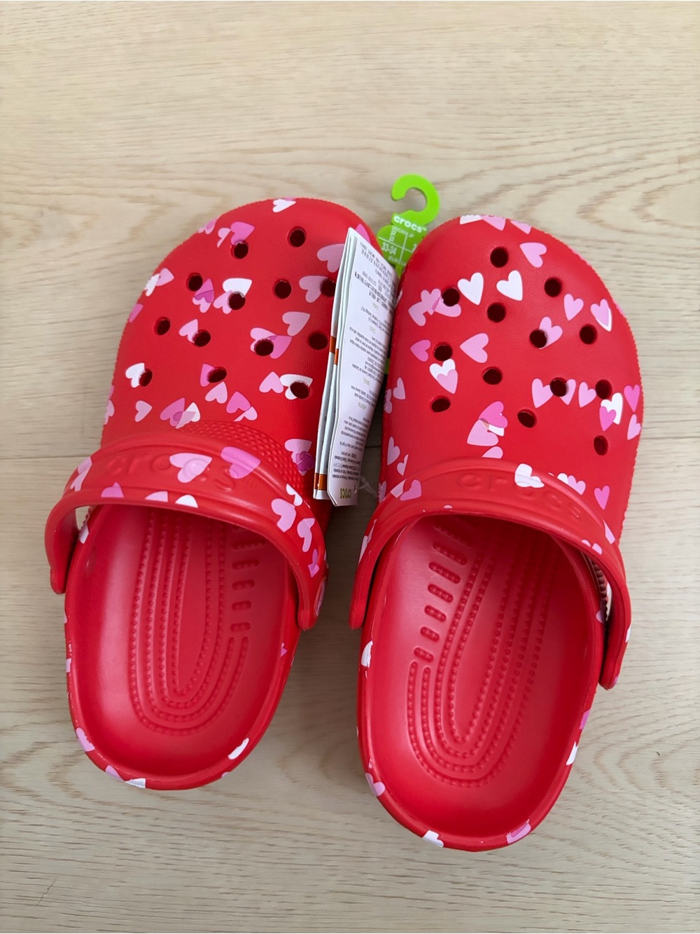 Crocs Kids Classic Valentines Day Clog -Hearts  Cherry Red Size J2 Youth